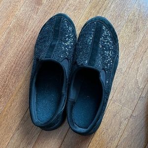 Size 11 Easy Spirit Black wool/suede shoes